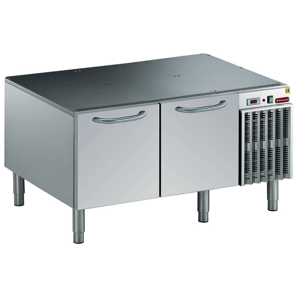 Refrigerated undercarriage with 2 drawers