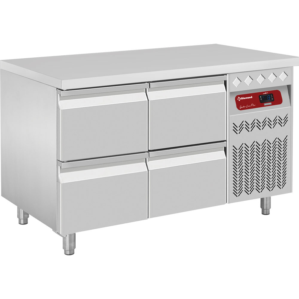 Refrigerating table composed of :