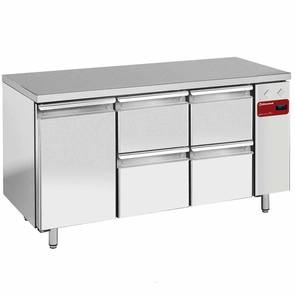 Refrigerating table composed of :